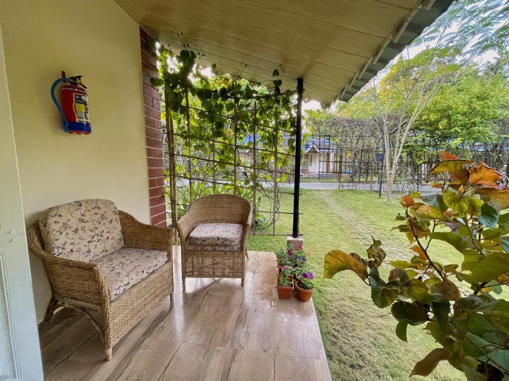 Bougainvillea Retreat & Spa Kaharpara Экстерьер фото